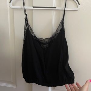 Aritzia Wilfred Agnyess crop top